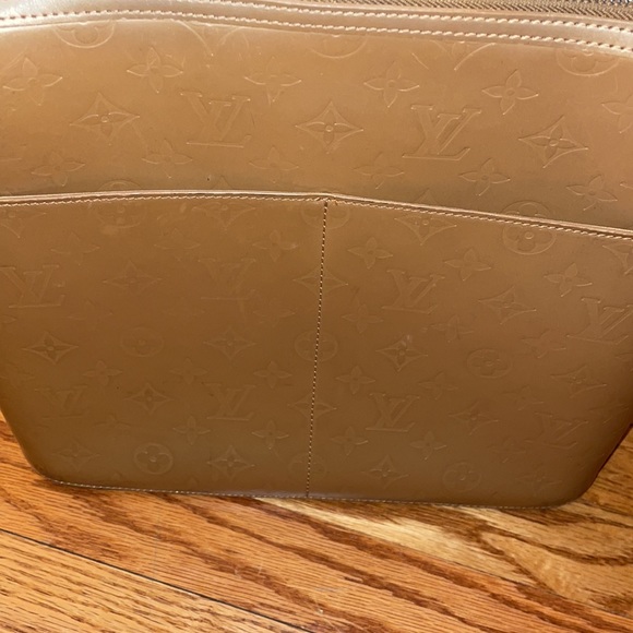 AUTHENTIC LV - Picture 5 of 16